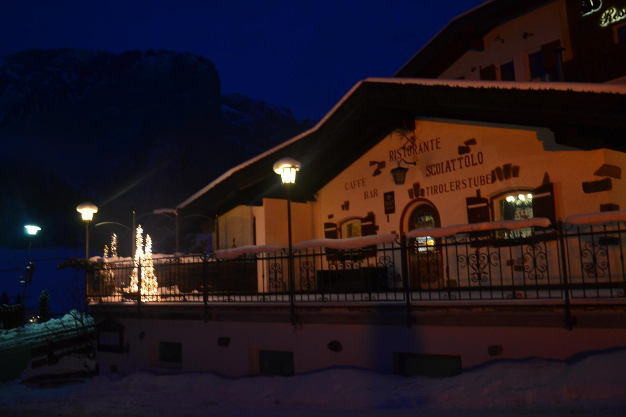 Hotel Scoiattolo Selva di Val Gardena Exterior photo