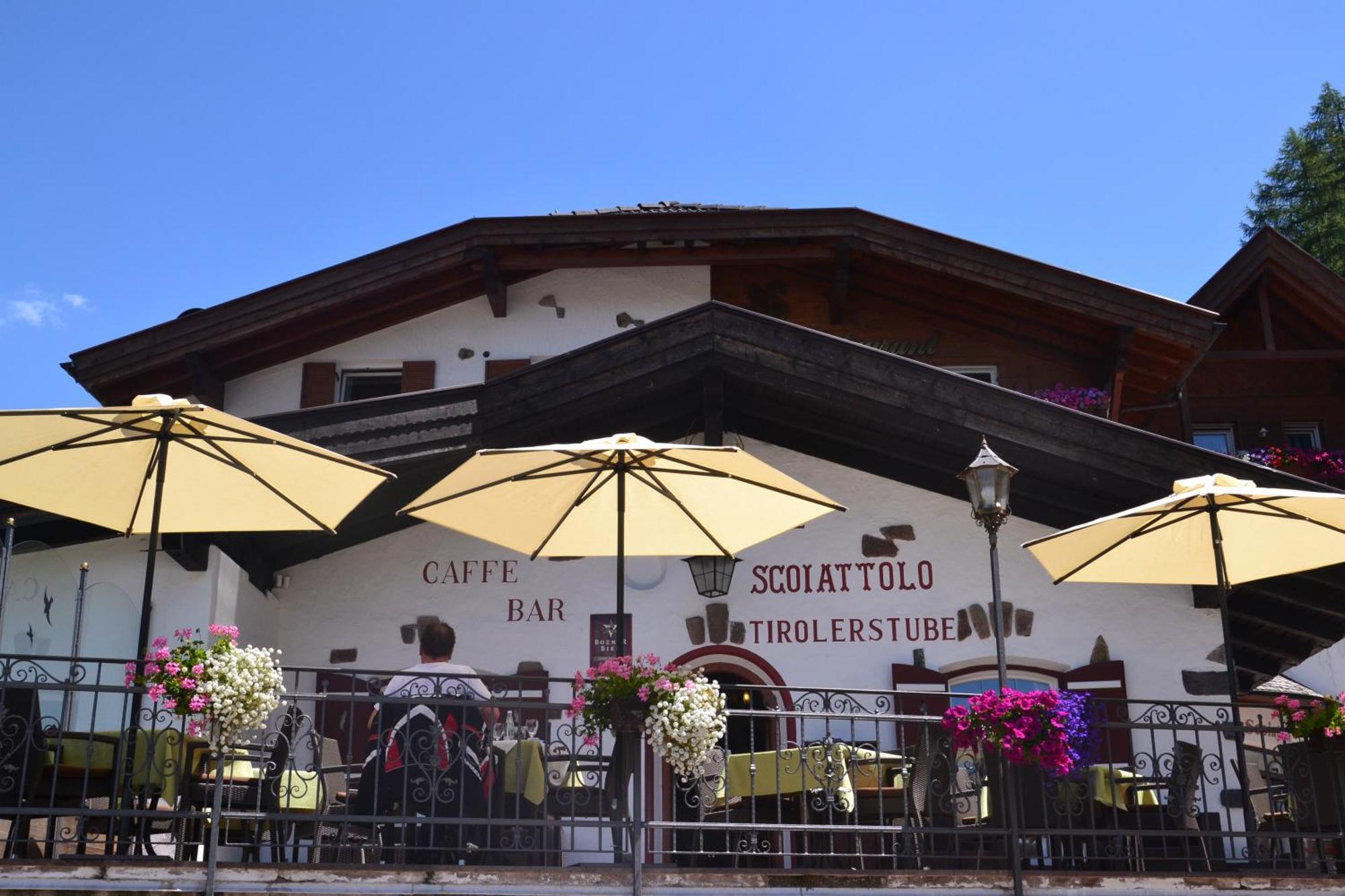Hotel Scoiattolo Selva di Val Gardena Exterior photo